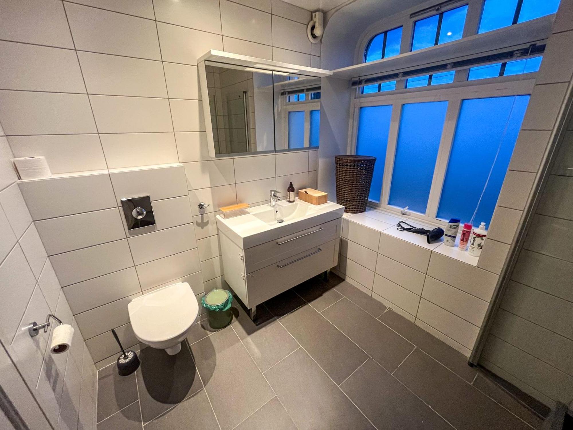 Two-Bedroom City Apartment With Fire Place, Free Parking And Fjordview Terrace - Calm And Central Ålesund Exterior foto
